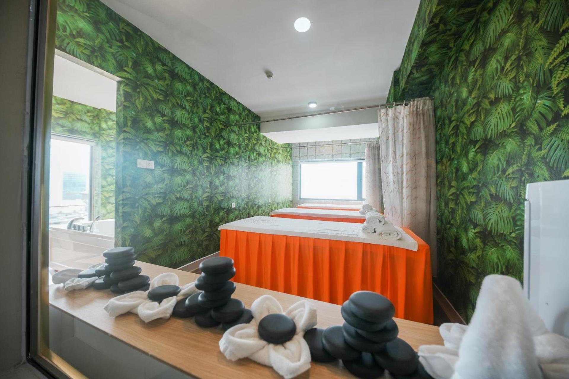 Napoleon Nha Trang Hotel Екстериор снимка